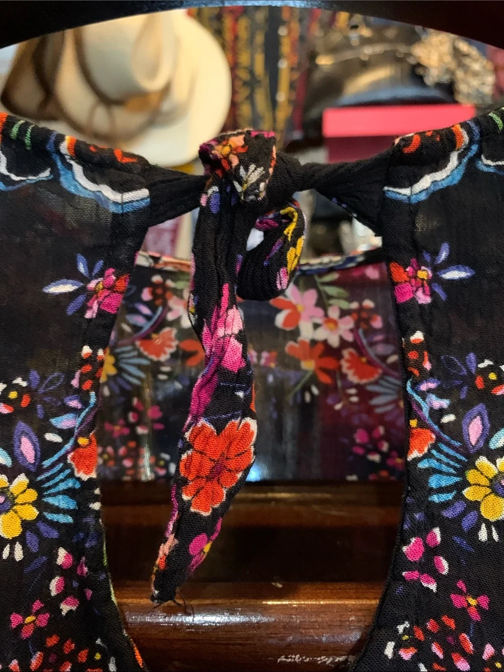 Black Floral Medallion Shift Dress - Picture 6 of 8